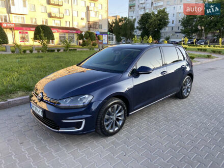 Фольксваген e-Golf 2014 в Житомире на Automoto.ua Синий Фольксваген e-Golf, объемом двигателя 0 л и пробегом 131 тыс. км за 8199 $, фото 1 на Automoto.ua
