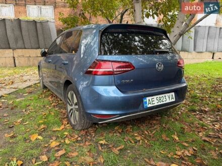 Синий Фольксваген e-Golf, объемом двигателя 0 л и пробегом 152 тыс. км за 5000 $, фото 1 на Automoto.ua
