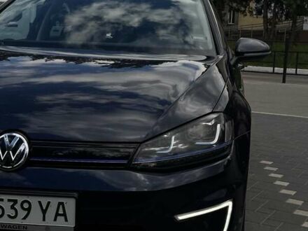 Синий Фольксваген e-Golf, объемом двигателя 0 л и пробегом 118 тыс. км за 10600 $, фото 1 на Automoto.ua