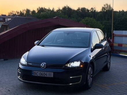 Синий Фольксваген e-Golf, объемом двигателя 0 л и пробегом 100 тыс. км за 8150 $, фото 1 на Automoto.ua