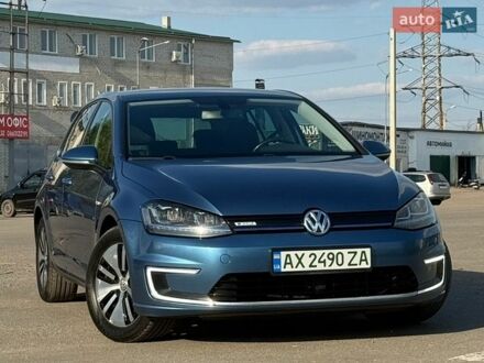 Синий Фольксваген e-Golf, объемом двигателя 0 л и пробегом 139 тыс. км за 8800 $, фото 1 на Automoto.ua
