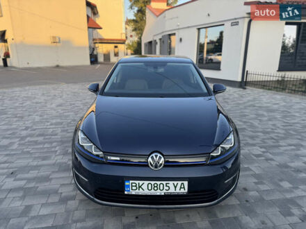 Синий Фольксваген e-Golf, объемом двигателя 0 л и пробегом 135 тыс. км за 9100 $, фото 1 на Automoto.ua