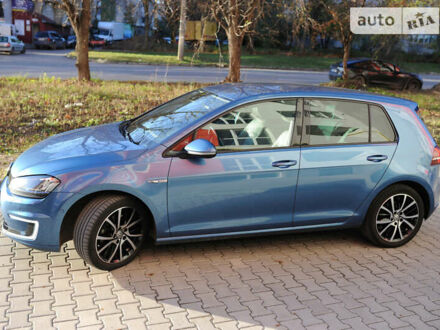 Синий Фольксваген e-Golf, объемом двигателя 0 л и пробегом 115 тыс. км за 10000 $, фото 1 на Automoto.ua