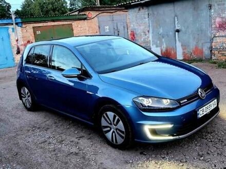 Синий Фольксваген e-Golf, объемом двигателя 0 л и пробегом 160 тыс. км за 9100 $, фото 1 на Automoto.ua