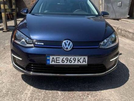 Фольксваген e-Golf 2015 в Покров (Орджоникидзе) на Automoto.ua Синий Фольксваген e-Golf, объемом двигателя 0 л и пробегом 68 тыс. км за 12000 $, фото 1 на Automoto.ua