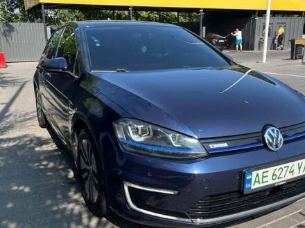 Синий Фольксваген e-Golf, объемом двигателя 0 л и пробегом 149 тыс. км за 9000 $, фото 1 на Automoto.ua