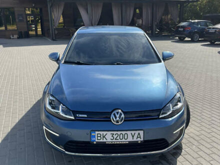 Синий Фольксваген e-Golf, объемом двигателя 0 л и пробегом 158 тыс. км за 8700 $, фото 1 на Automoto.ua