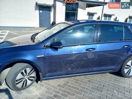 Синий Фольксваген e-Golf, объемом двигателя 0 л и пробегом 183 тыс. км за 9990 $, фото 1 на Automoto.ua
