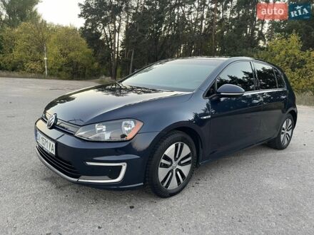 Синий Фольксваген e-Golf, объемом двигателя 0 л и пробегом 87 тыс. км за 9000 $, фото 1 на Automoto.ua