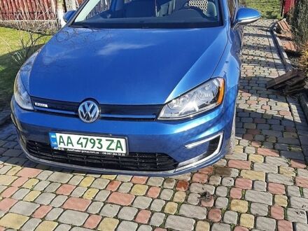 Синий Фольксваген e-Golf, объемом двигателя 0 л и пробегом 78 тыс. км за 9750 $, фото 1 на Automoto.ua