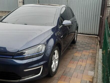 Синий Фольксваген e-Golf, объемом двигателя 0 л и пробегом 115 тыс. км за 9999 $, фото 1 на Automoto.ua