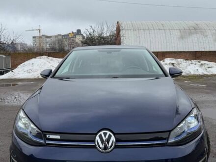 Синий Фольксваген e-Golf, объемом двигателя 0 л и пробегом 103 тыс. км за 12700 $, фото 1 на Automoto.ua