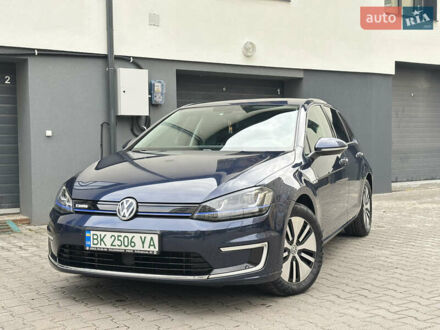 Фольксваген e-Golf 2017 у Рівному на Automoto.ua Синій Фольксваген e-Golf, об'ємом двигуна 0 л та пробігом 70 тис. км за 12700 $, фото 1 на Automoto.ua