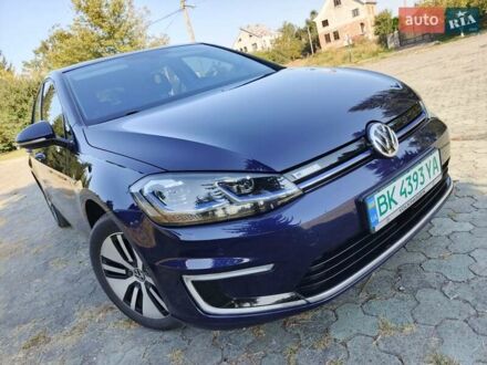 Синий Фольксваген e-Golf, объемом двигателя 0 л и пробегом 135 тыс. км за 12300 $, фото 1 на Automoto.ua