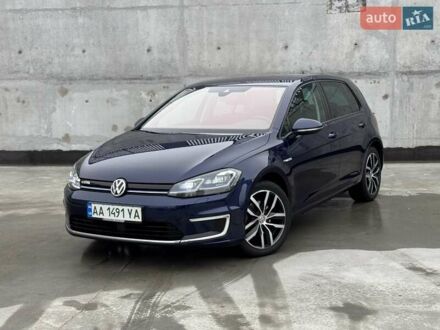 Фольксваген e-Golf 2018 в Киеве на Automoto.ua Синий Фольксваген e-Golf, объемом двигателя 0 л и пробегом 91 тыс. км за 15850 $, фото 1 на Automoto.ua