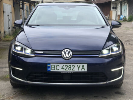 Синий Фольксваген e-Golf, объемом двигателя 0 л и пробегом 190 тыс. км за 12000 $, фото 1 на Automoto.ua