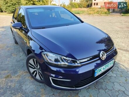 Синий Фольксваген e-Golf, объемом двигателя 0 л и пробегом 136 тыс. км за 11800 $, фото 1 на Automoto.ua