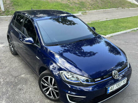 Фольксваген e-Golf 2019 у Кам'янське (Дніпродзержинськ) на Automoto.ua Синій Фольксваген e-Golf, об'ємом двигуна 0 л та пробігом 184 тис. км за 13999 $, фото 1 на Automoto.ua