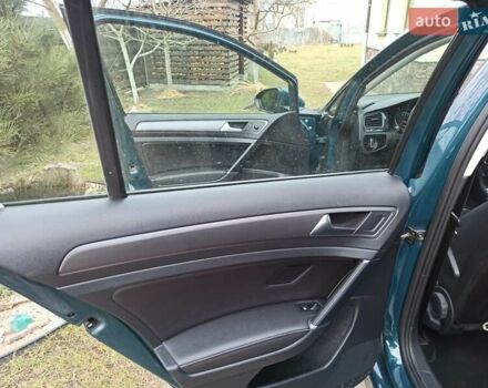 Зеленый Фольксваген e-Golf, объемом двигателя 0 л и пробегом 120 тыс. км за 12000 $, фото 19 на Automoto.ua