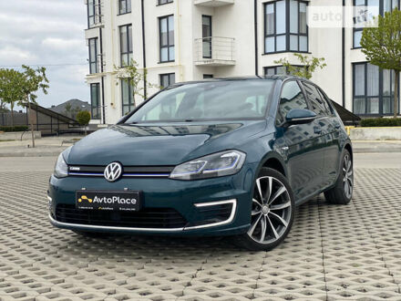 Зеленый Фольксваген e-Golf, объемом двигателя 0 л и пробегом 159 тыс. км за 16799 $, фото 1 на Automoto.ua