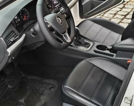 Белый Фольксваген e-Lavida, объемом двигателя 0 л и пробегом 40 тыс. км за 14000 $, фото 24 на Automoto.ua