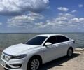 Белый Фольксваген e-Lavida, объемом двигателя 0 л и пробегом 90 тыс. км за 15000 $, фото 1 на Automoto.ua