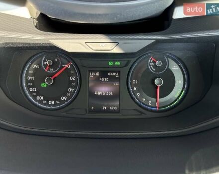 Белый Фольксваген e-Lavida, объемом двигателя 0 л и пробегом 150 тыс. км за 11000 $, фото 7 на Automoto.ua