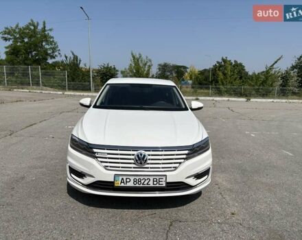 Белый Фольксваген e-Lavida, объемом двигателя 0 л и пробегом 150 тыс. км за 11000 $, фото 1 на Automoto.ua