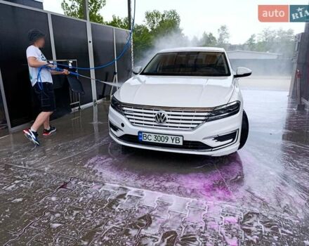 Белый Фольксваген e-Lavida, объемом двигателя 0 л и пробегом 75 тыс. км за 12500 $, фото 10 на Automoto.ua
