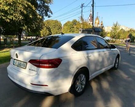 Белый Фольксваген e-Lavida, объемом двигателя 0 л и пробегом 76 тыс. км за 15000 $, фото 2 на Automoto.ua