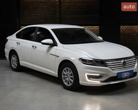 Белый Фольксваген e-Lavida, объемом двигателя 0 л и пробегом 26 тыс. км за 15900 $, фото 3 на Automoto.ua