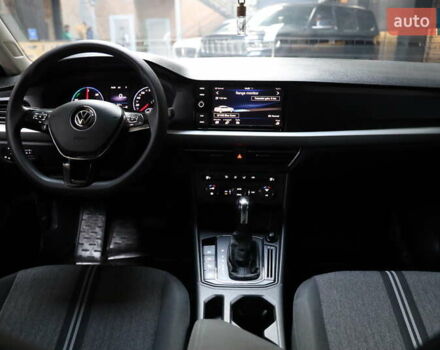 Белый Фольксваген e-Lavida, объемом двигателя 0 л и пробегом 26 тыс. км за 15900 $, фото 27 на Automoto.ua