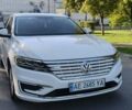 Белый Фольксваген e-Lavida, объемом двигателя 0 л и пробегом 76 тыс. км за 15000 $, фото 1 на Automoto.ua