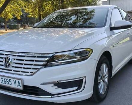 Белый Фольксваген e-Lavida, объемом двигателя 0 л и пробегом 76 тыс. км за 15000 $, фото 6 на Automoto.ua