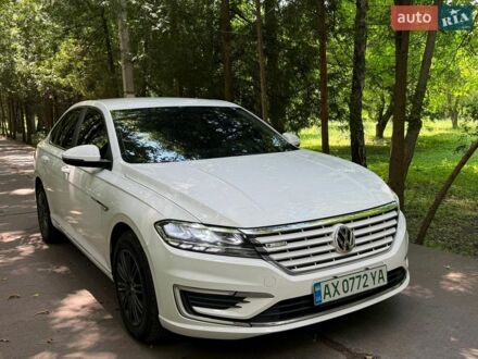 Белый Фольксваген e-Lavida, объемом двигателя 0 л и пробегом 60 тыс. км за 14300 $, фото 1 на Automoto.ua