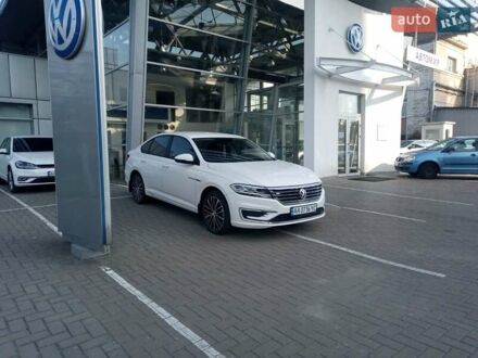 Фольксваген e-Lavida 2021 у Києві на Automoto.ua Білий Фольксваген e-Lavida, об'ємом двигуна 0 л та пробігом 30 тис. км за 13500 $, фото 1 на Automoto.ua