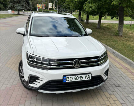 Белый Фольксваген E-Tharu, объемом двигателя 0 л и пробегом 24 тыс. км за 19500 $, фото 19 на Automoto.ua