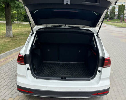 Белый Фольксваген E-Tharu, объемом двигателя 0 л и пробегом 24 тыс. км за 19500 $, фото 6 на Automoto.ua