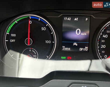 Белый Фольксваген E-Tharu, объемом двигателя 0 л и пробегом 24 тыс. км за 19500 $, фото 17 на Automoto.ua