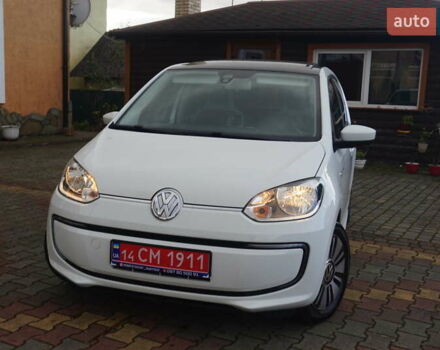 Фольксваген e-up 2013 в Самборе на Automoto.ua Белый Фольксваген e-up, объемом двигателя 0 л и пробегом 120 тыс. км за 6000 $, фото 2 на Automoto.ua
