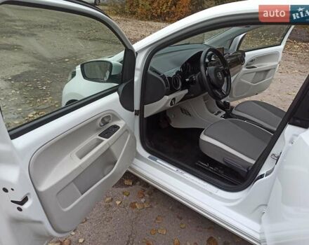 Белый Фольксваген e-up, объемом двигателя 0 л и пробегом 161 тыс. км за 6950 $, фото 7 на Automoto.ua