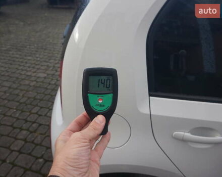 Фольксваген e-up 2013 в Самборе на Automoto.ua Белый Фольксваген e-up, объемом двигателя 0 л и пробегом 120 тыс. км за 6000 $, фото 70 на Automoto.ua