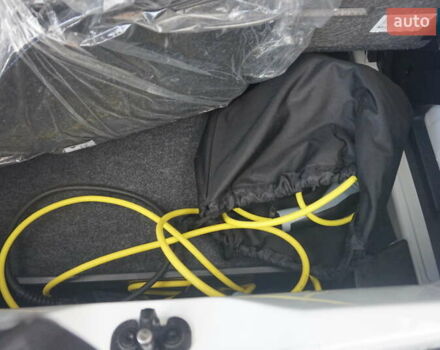 Фольксваген e-up 2013 в Самборе на Automoto.ua Белый Фольксваген e-up, объемом двигателя 0 л и пробегом 120 тыс. км за 6000 $, фото 50 на Automoto.ua