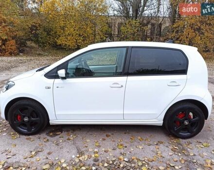 Белый Фольксваген e-up, объемом двигателя 0 л и пробегом 161 тыс. км за 6950 $, фото 2 на Automoto.ua