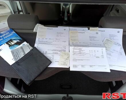 Белый Фольксваген e-up, объемом двигателя 60 л и пробегом 161 тыс. км за 6950 $, фото 12 на Automoto.ua