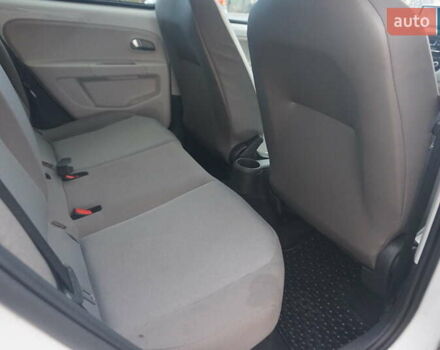 Фольксваген e-up 2013 в Самборе на Automoto.ua Белый Фольксваген e-up, объемом двигателя 0 л и пробегом 120 тыс. км за 6000 $, фото 42 на Automoto.ua