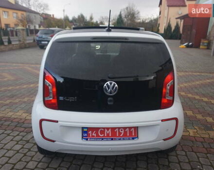Фольксваген e-up 2013 в Самборе на Automoto.ua Белый Фольксваген e-up, объемом двигателя 0 л и пробегом 120 тыс. км за 6000 $, фото 17 на Automoto.ua