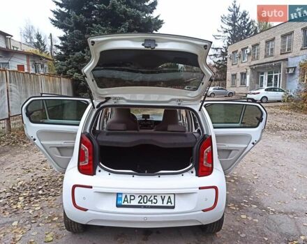 Белый Фольксваген e-up, объемом двигателя 0 л и пробегом 161 тыс. км за 6950 $, фото 11 на Automoto.ua
