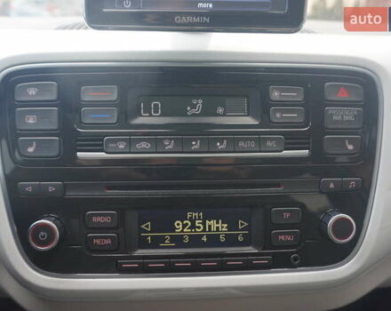 Фольксваген e-up 2013 в Самборе на Automoto.ua Белый Фольксваген e-up, объемом двигателя 0 л и пробегом 120 тыс. км за 6000 $, фото 33 на Automoto.ua