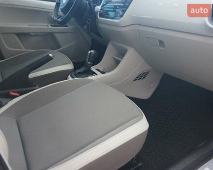 Фольксваген e-up 2013 в Самборе на Automoto.ua Белый Фольксваген e-up, объемом двигателя 0 л и пробегом 120 тыс. км за 6000 $, фото 37 на Automoto.ua